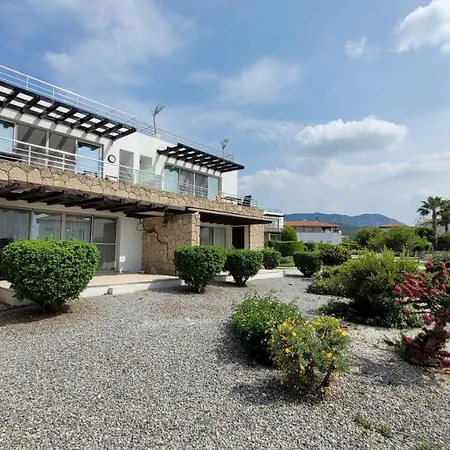 Sea And Mountain View Beachfront Penthouse Apartment Yali