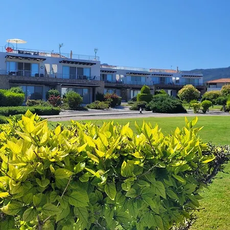 Apartment Sea And Mountain View Beachfront Penthouse Yali