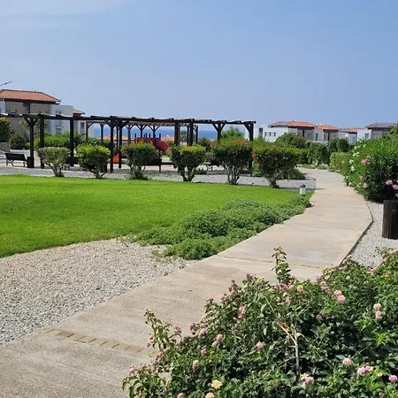 Sea And Mountain View Beachfront Penthouse Yali