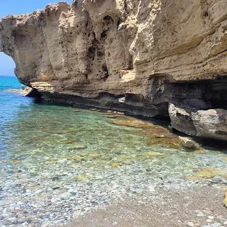 Sea And Mountain View Beachfront Penthouse * Yali