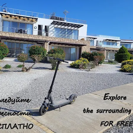 Sea And Mountain View Beachfront Penthouse