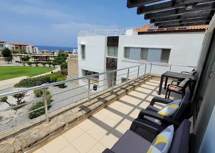 Sea And Mountain View Beachfront Penthouse アパート *