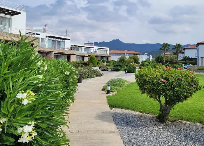 Apartmán Sea And Mountain View Beachfront Penthouse Yali