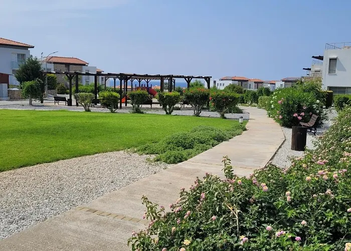 Sea And Mountain View Beachfront Penthouse Yali