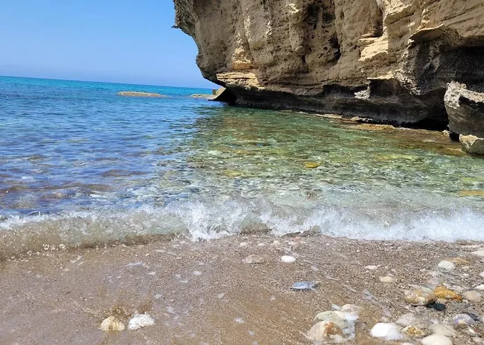 Sea And Mountain View Beachfront Penthouse Apartmán Yali