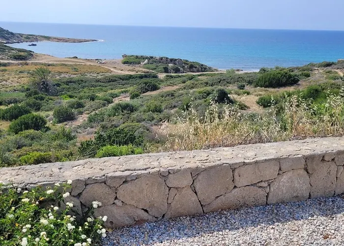 Sea And Mountain View Beachfront Penthouse * Yali