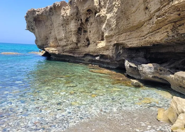 Sea And Mountain View Beachfront Penthouse * Yali