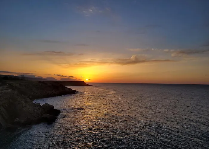 Apartmán Sea And Mountain View Beachfront Penthouse Yali